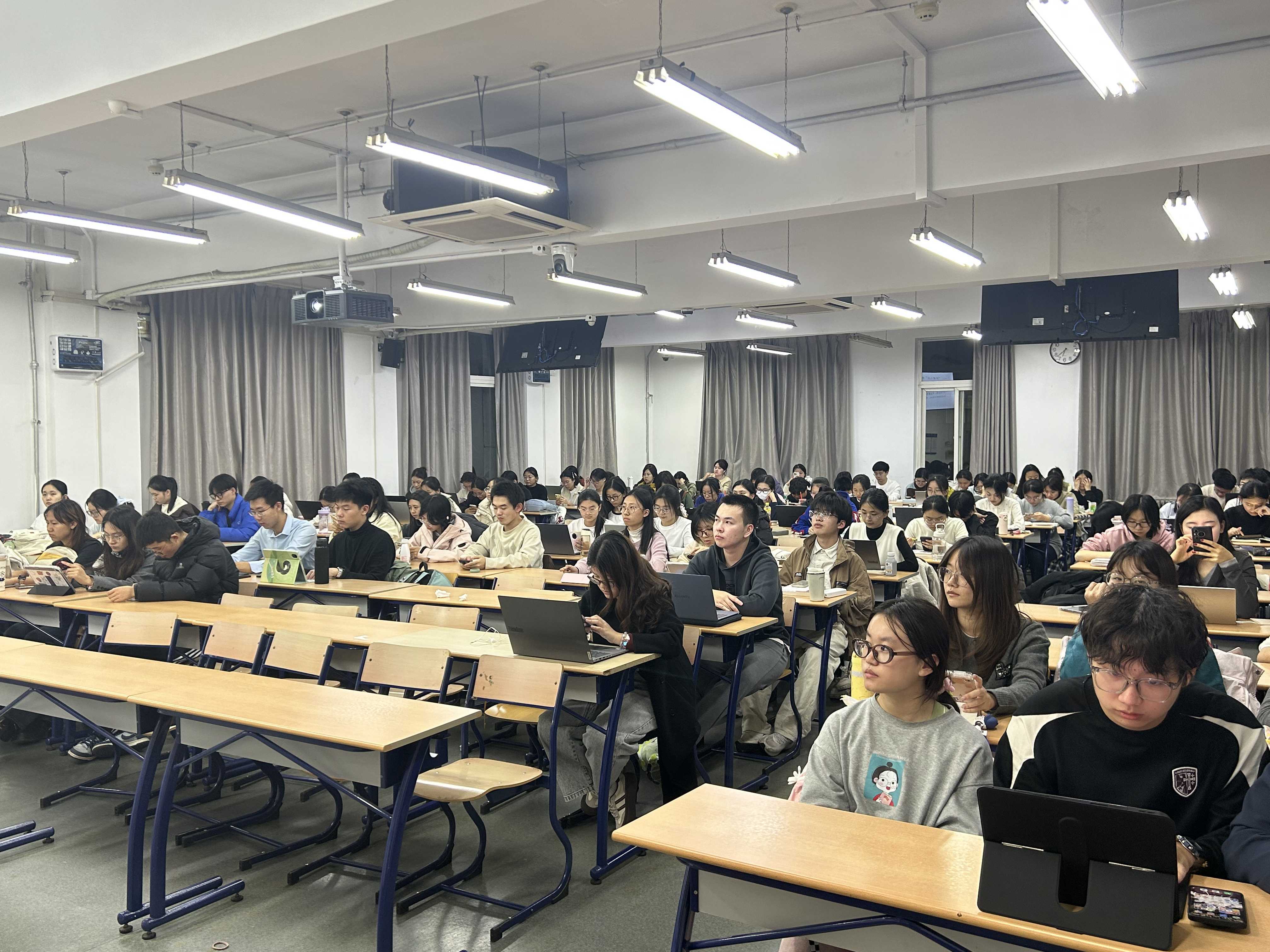图3.jpg